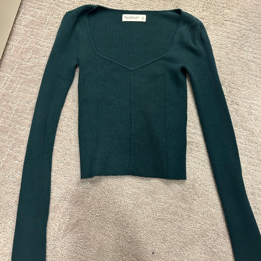 Abercrombie ribbed long sleeve sweater top - size XS